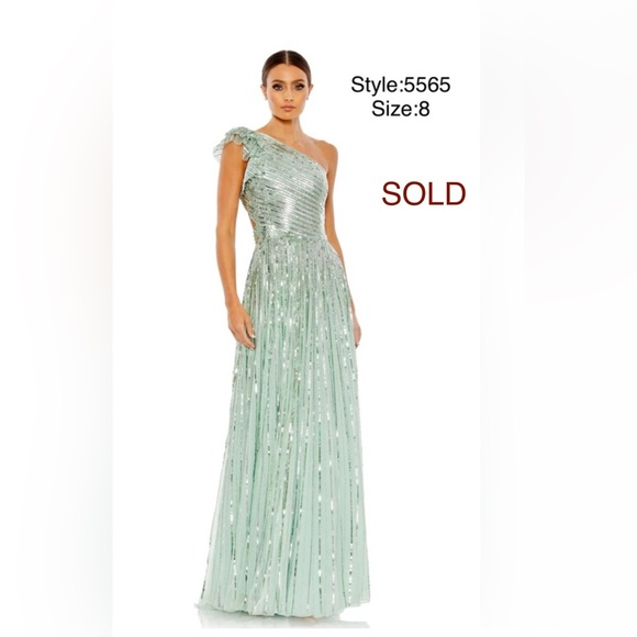 Mac Duggal Dresses & Skirts - One shoulder flutter sleeve A-line gown